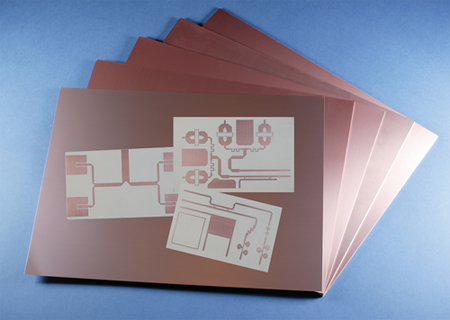 圖3：RO3003?電路層壓板具備交通工具高性能毫米波雷達(dá)PCB接收天線所不可少的特別的性質(zhì)。